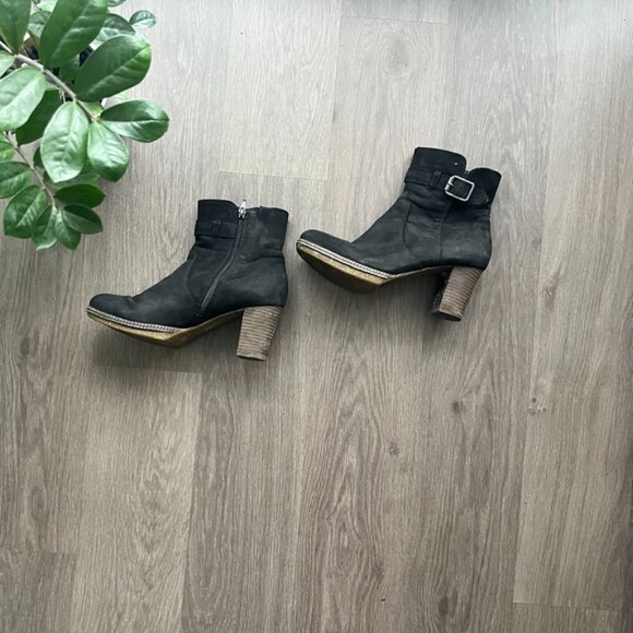 Gabor Black Suede Ankle Booties - Picture 3 of 10